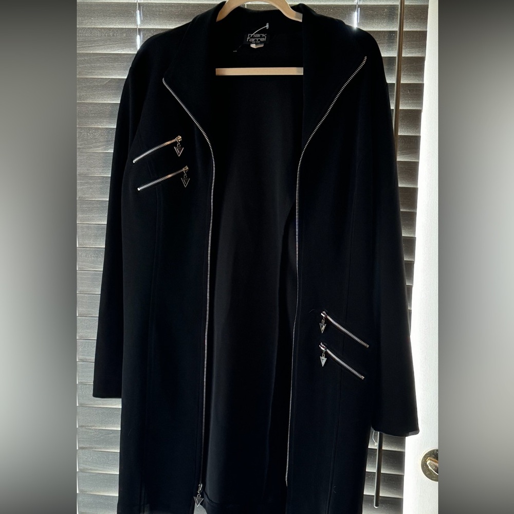 Women’s Black 3/4 length Jacket L